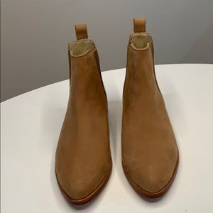 Nisolo Classic Chelsea Boot in San Suede, Sz 9